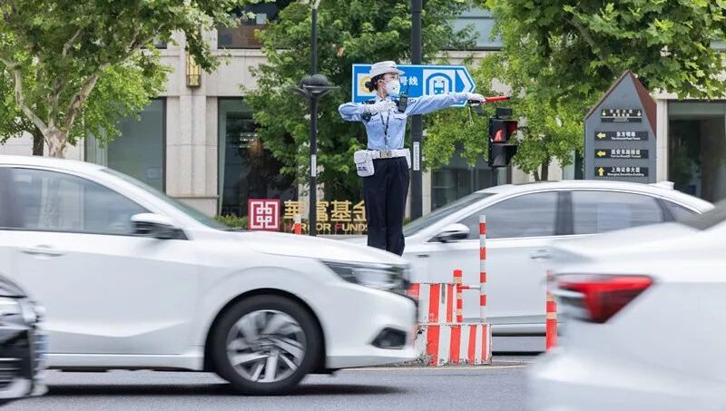 致敬疫情中的坚守，诺斯清同心守护助力交警